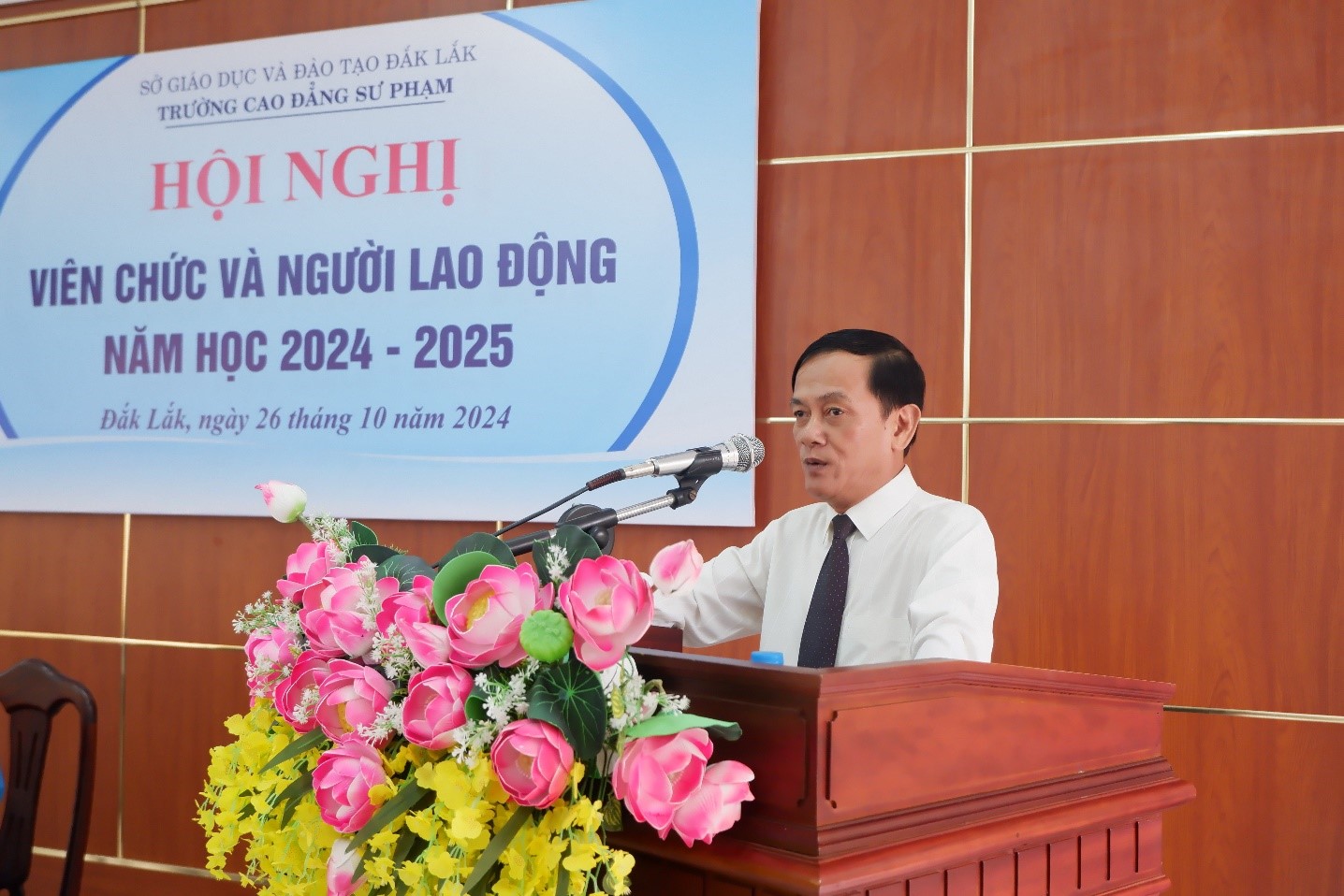 Hội nghị viên chức và người lao động năm học 2024 - 2025